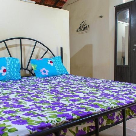 Raikar Guest House 보그말로 외부 사진
