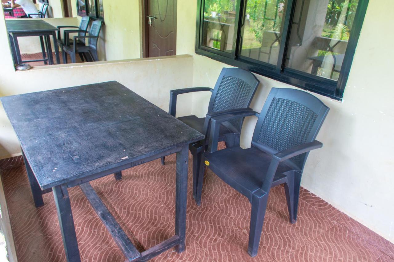 Raikar Guest House 보그말로 외부 사진