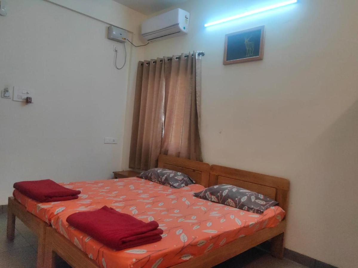 Raikar Guest House 보그말로 외부 사진